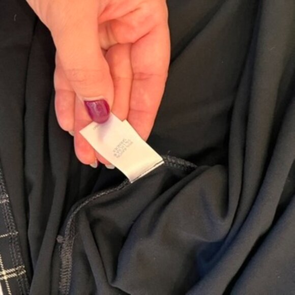 J. Jill Wearever Collection Windowpane Plaid Faux Wrap Jersey Dress NWT Large - Picture 9 of 9